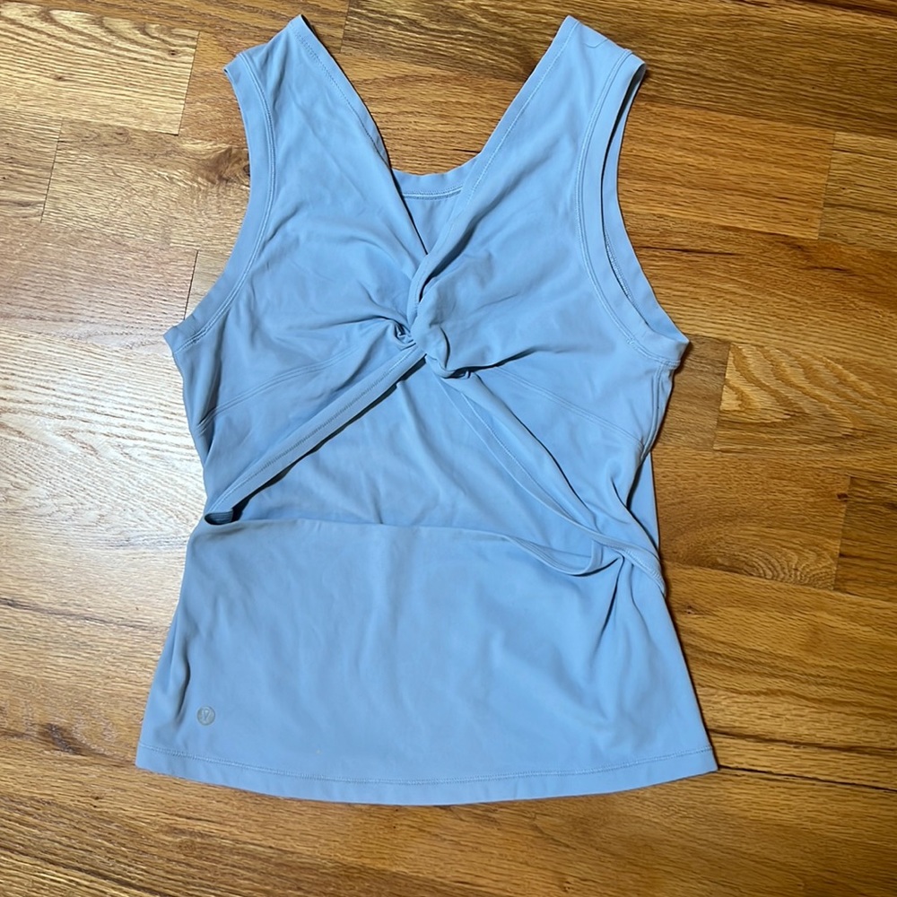 Lululemon workout Tank